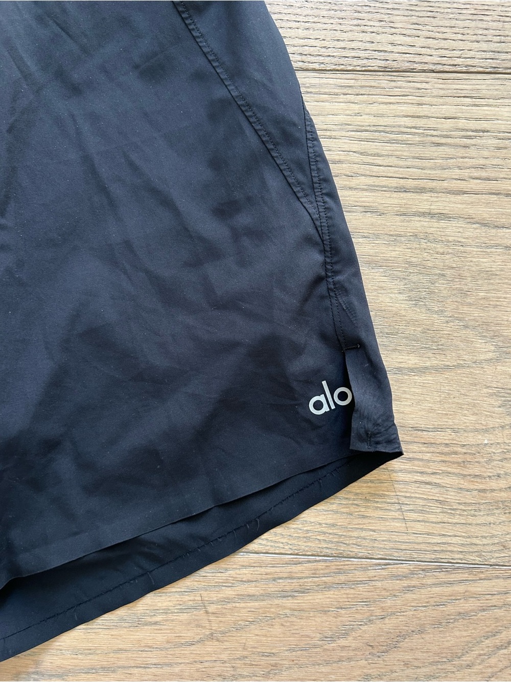 Alo Men’s Black Athletic running Shorts size M - Picture 2 of 2